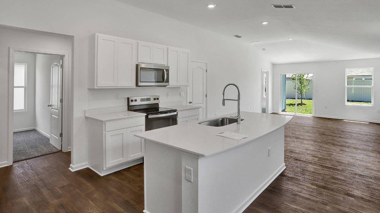 12 DIVOT PL, Bunnell, FL 32110