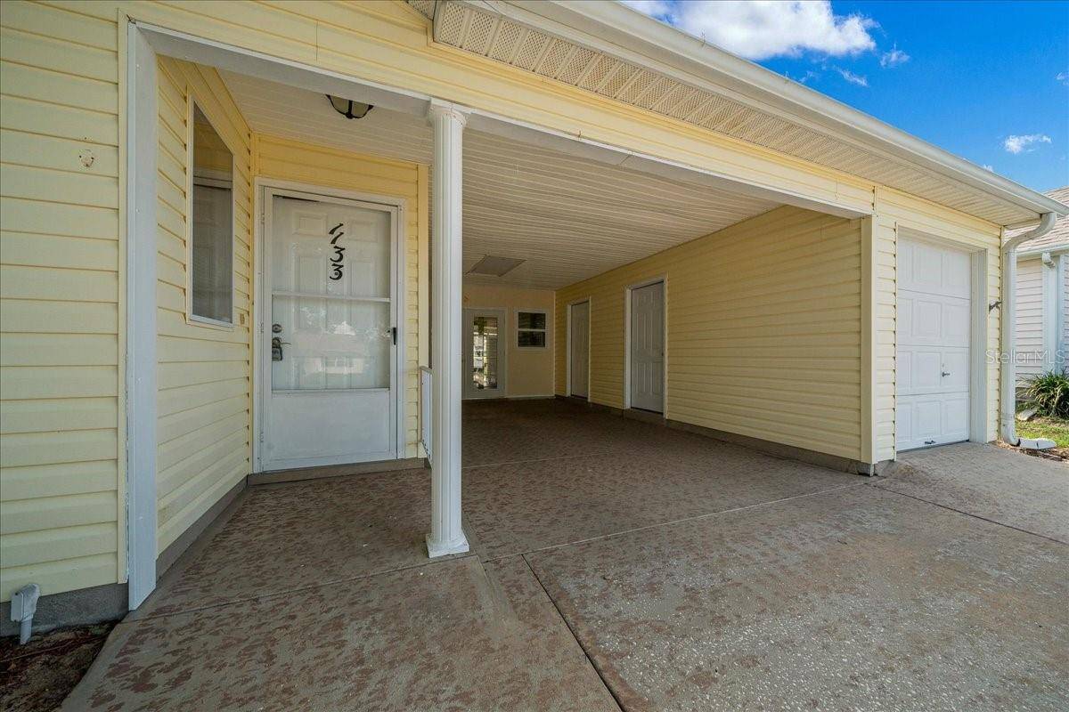 1133 DEL TORO DR, Lady Lake, FL 32159