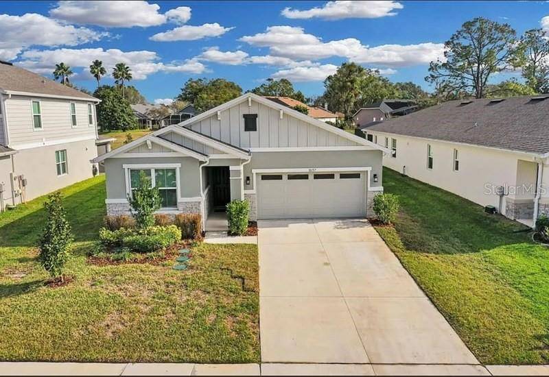 10157 SPRING LAKE DR, Clermont, FL 34711