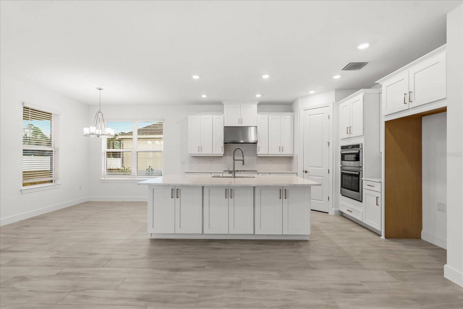 4240 BARBUDA LN, Kissimmee, FL 34758