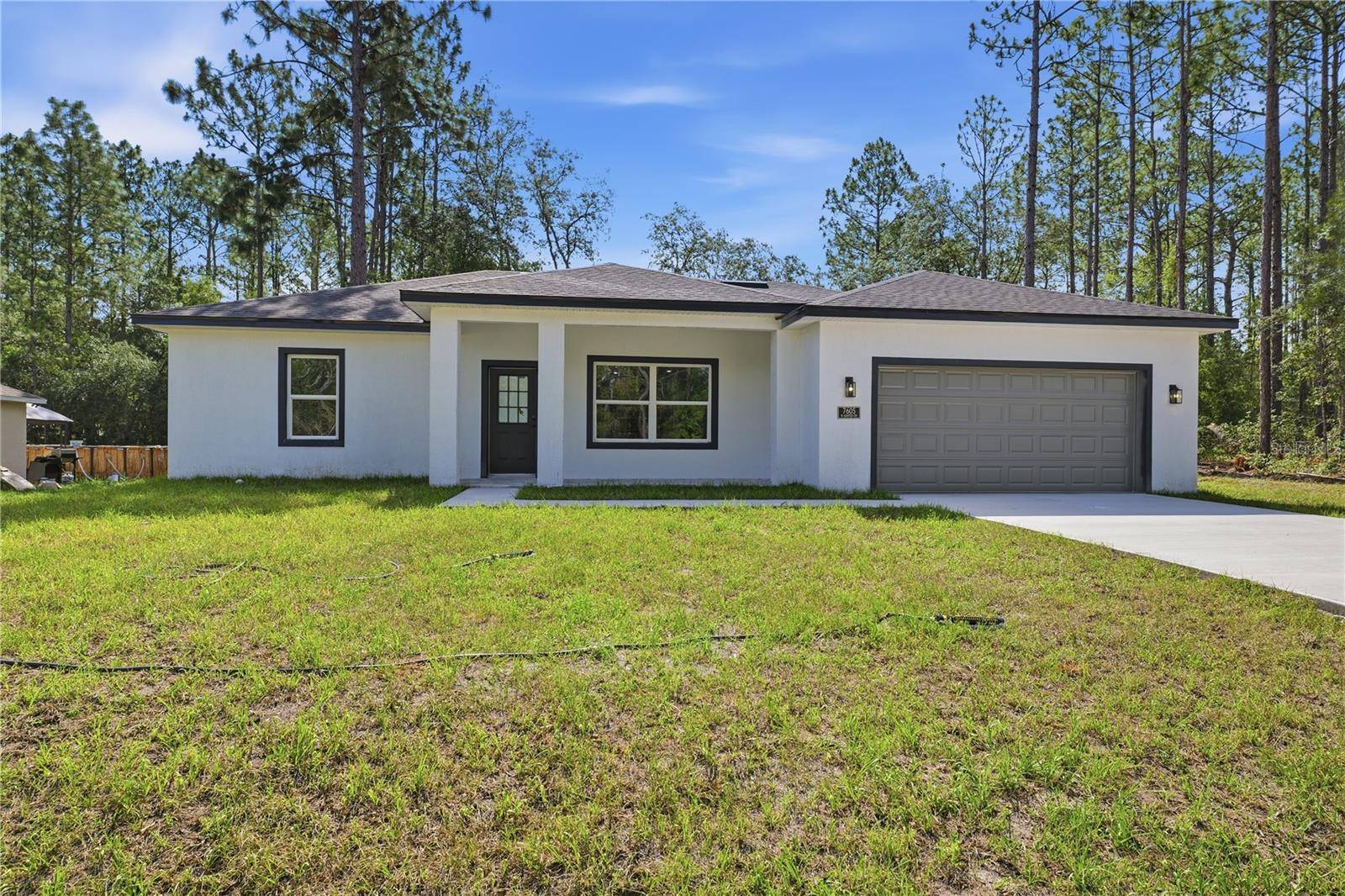 7605 N SANTOS DR, Citrus Springs, FL 34434