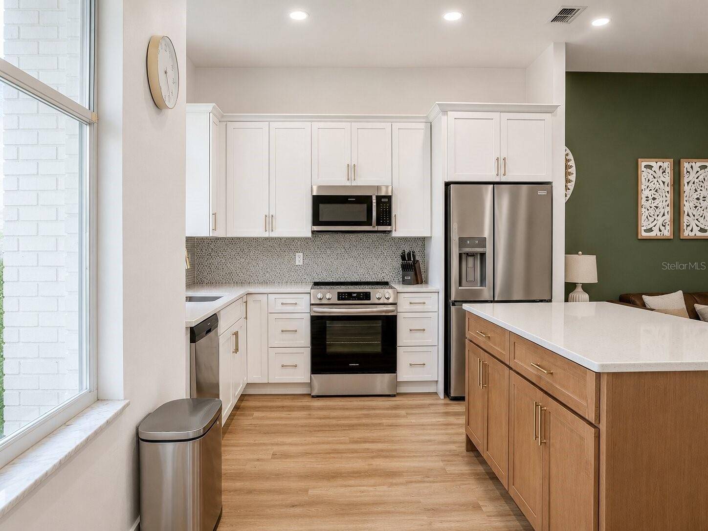 297 N LAKE JESSUP AVE, Oviedo, FL 32765