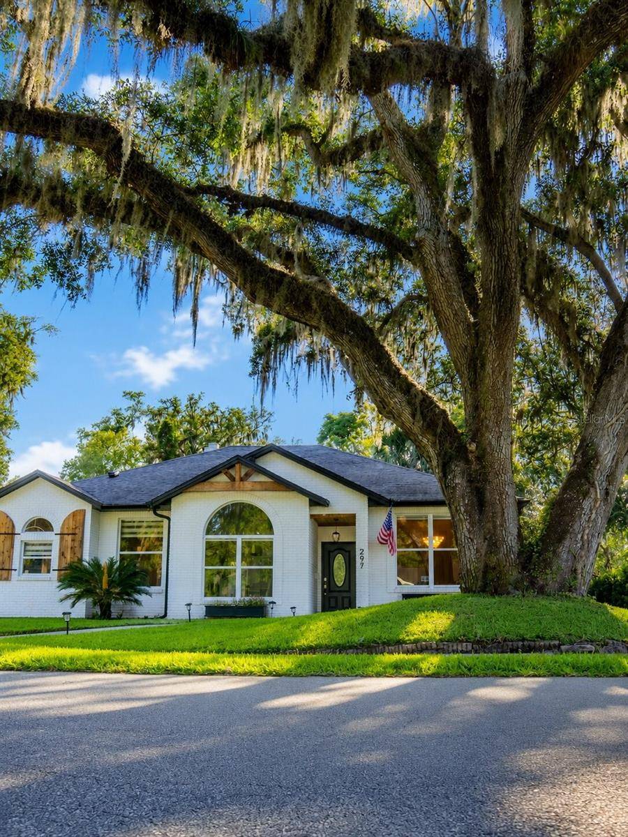 297 N LAKE JESSUP AVE, Oviedo, FL 32765