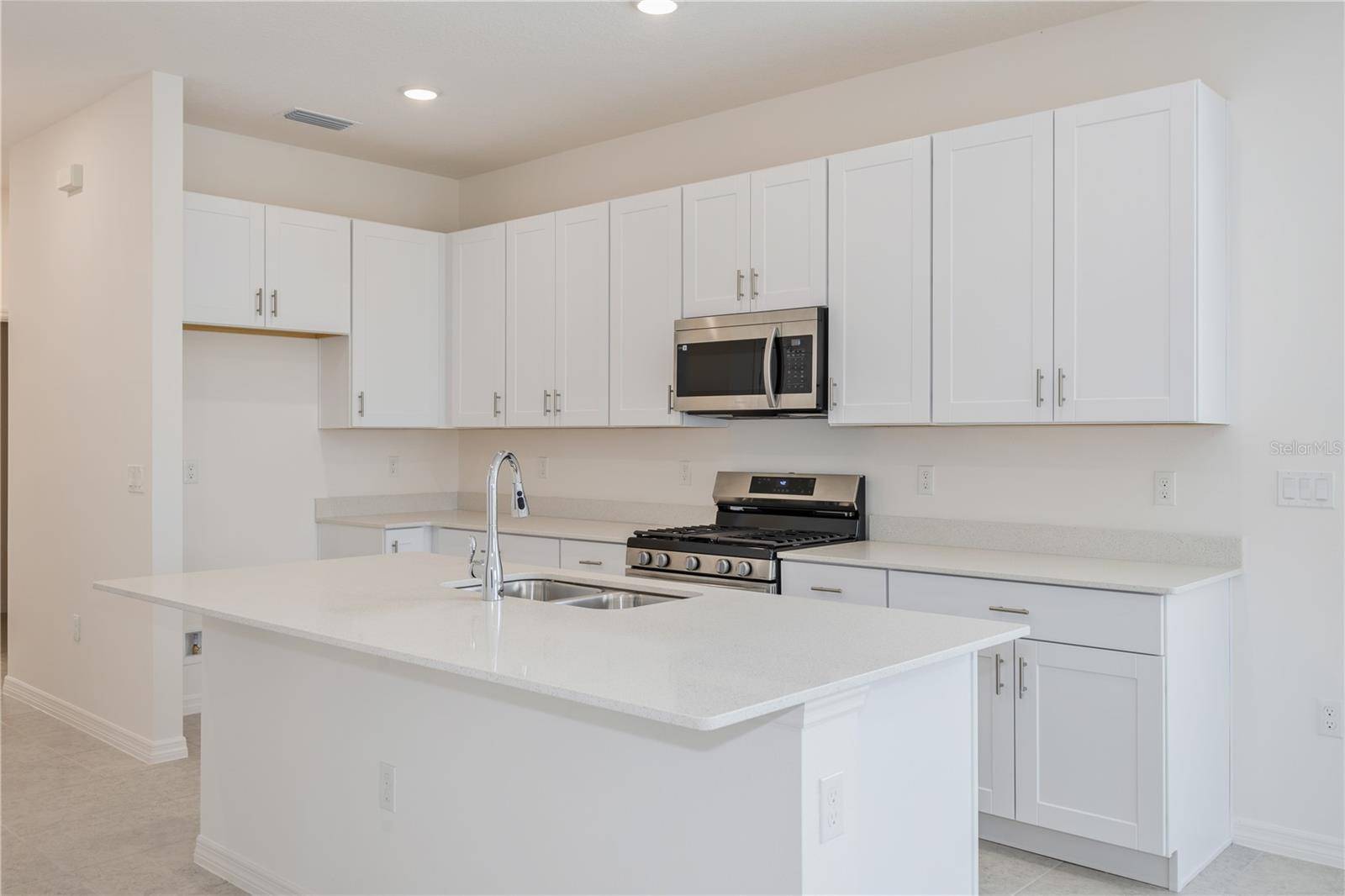 9120 WILDLIGHT TRL, Wildwood, FL 34785