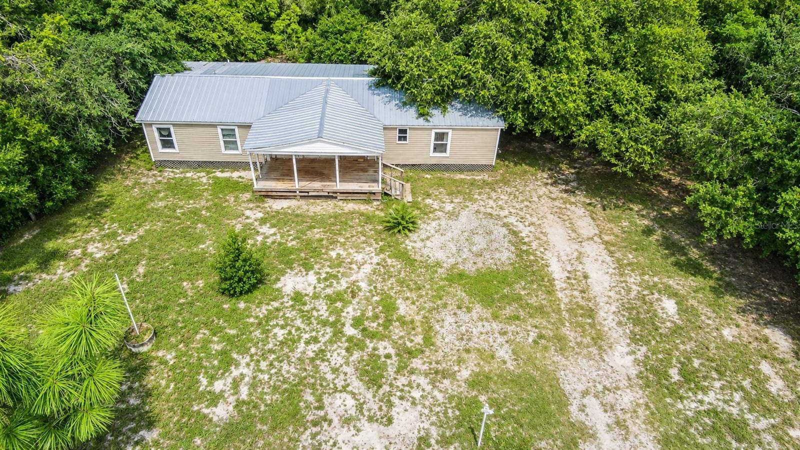 42135 PINE VALLEY DR, Paisley, FL 32767