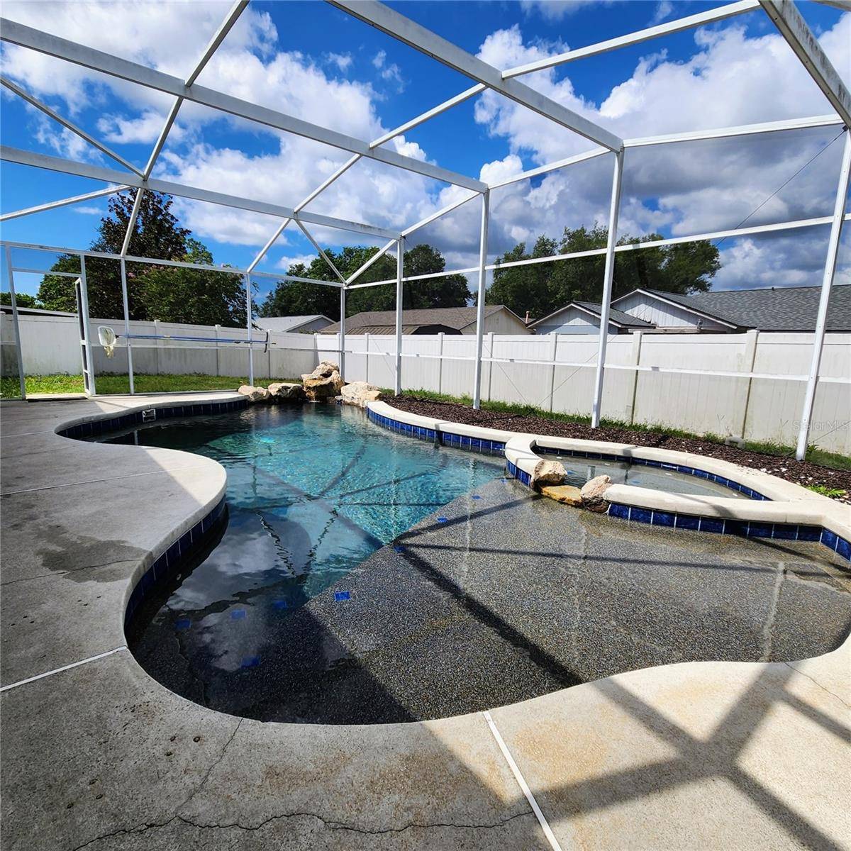 2221 KIWI TRL, Clermont, FL 34714