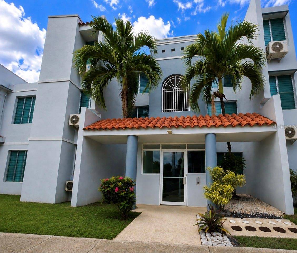 COND. CHALETS SEVILLANOS #APT Q-302, Trujillo Alto, PR 00976