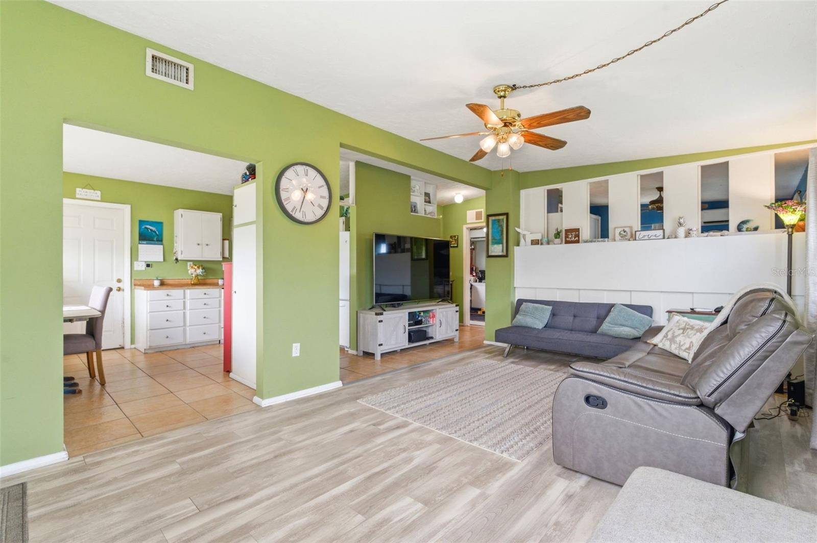 100 AVERY AVE, Crystal Beach, FL 34681