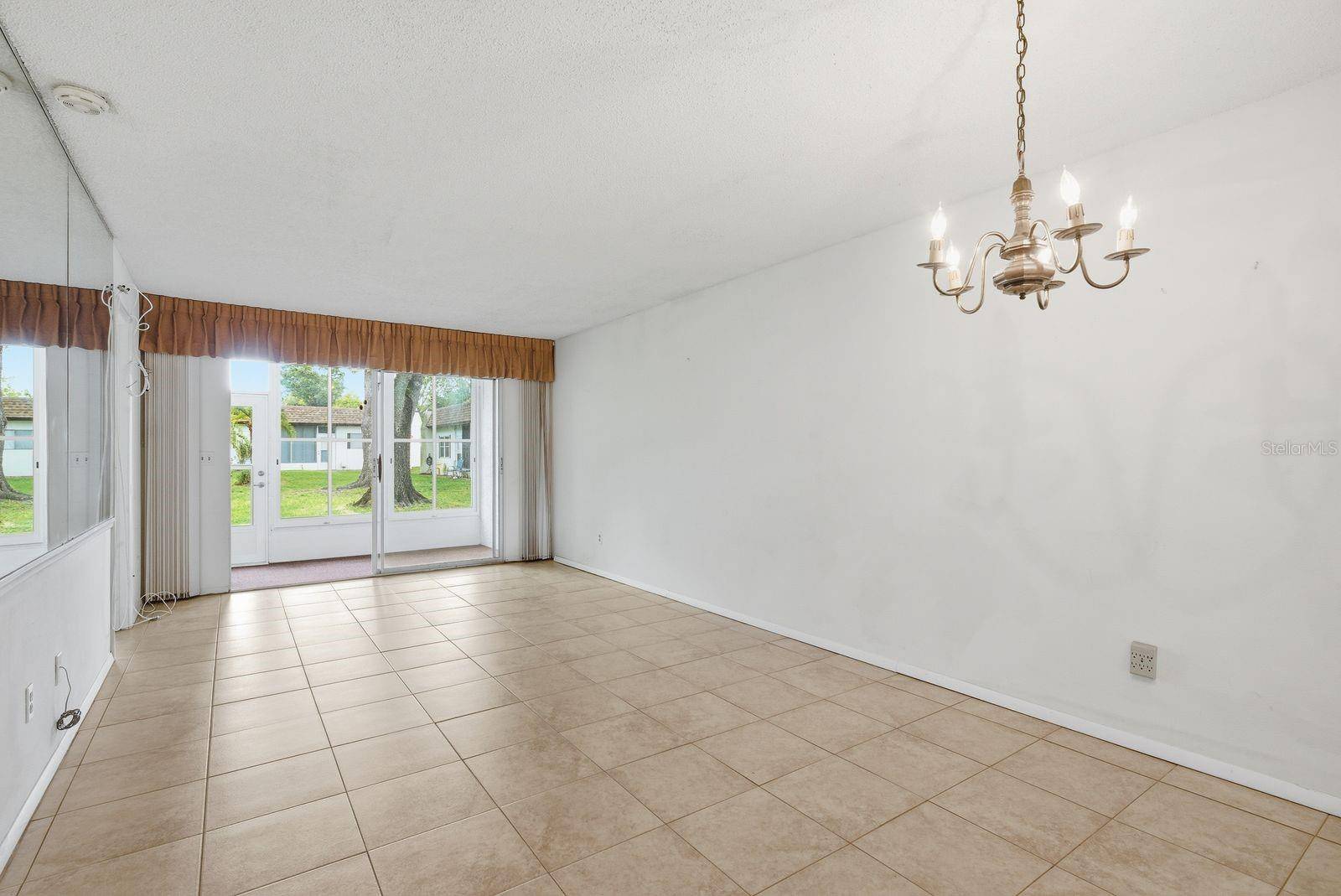 3127 MISSION GROVE DR #3127, Palm Harbor, FL 34684