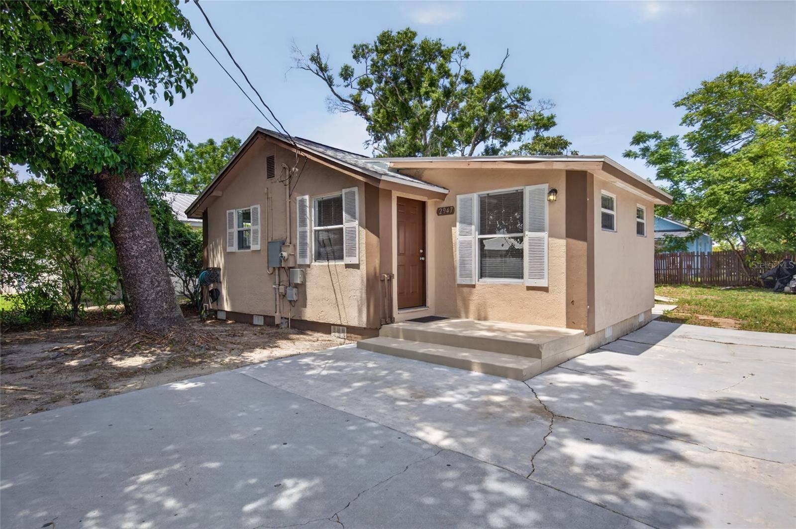 2947 GILLESPIE AVE, Sarasota, FL 34234