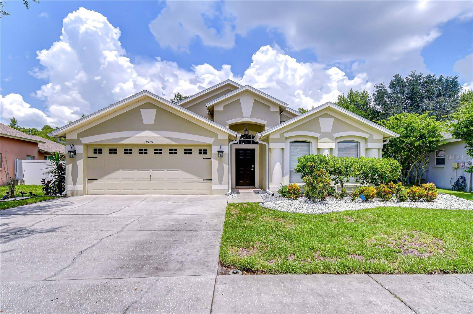 19707 ELLENDALE DR, Land O Lakes, FL 34638