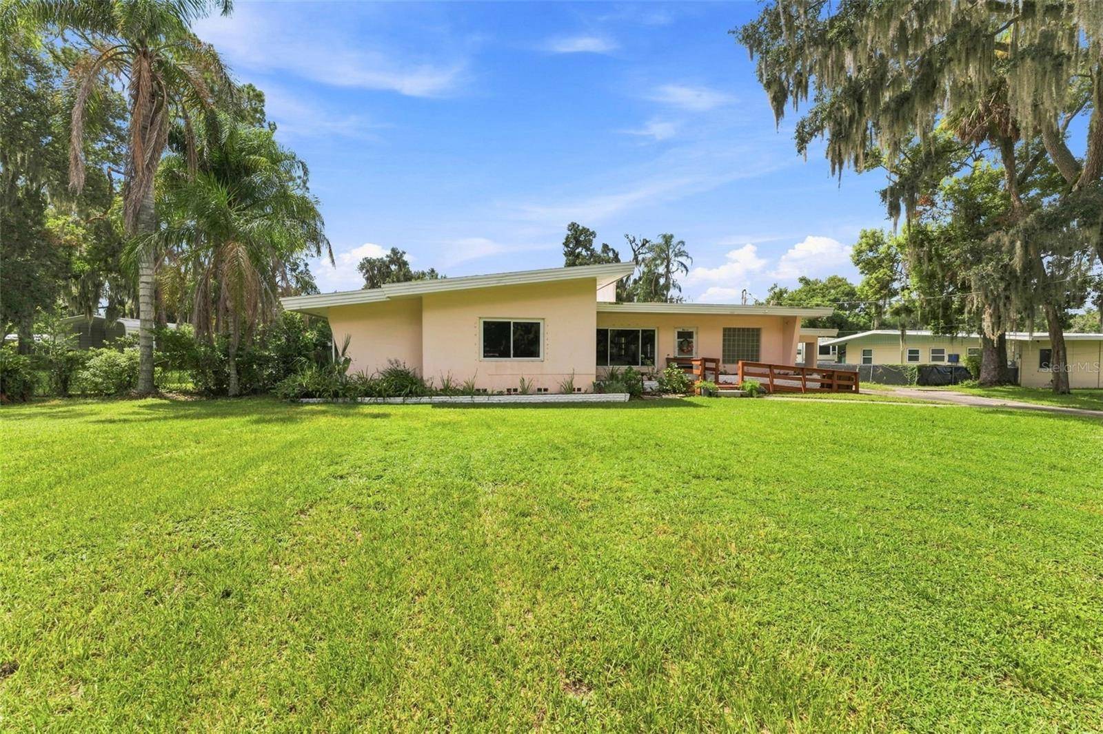 1311 E TOMLIN ST, Plant City, FL 33563