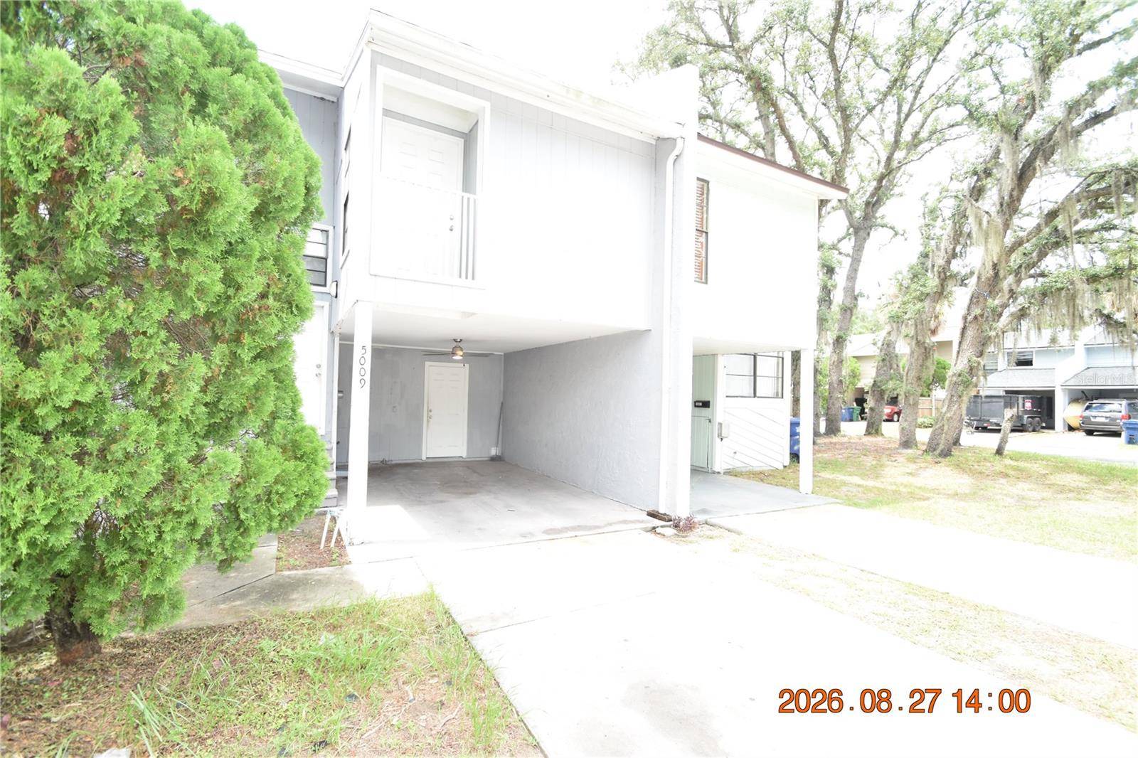 5009 TERRACE VILLAGE LN, Tampa, FL 33617
