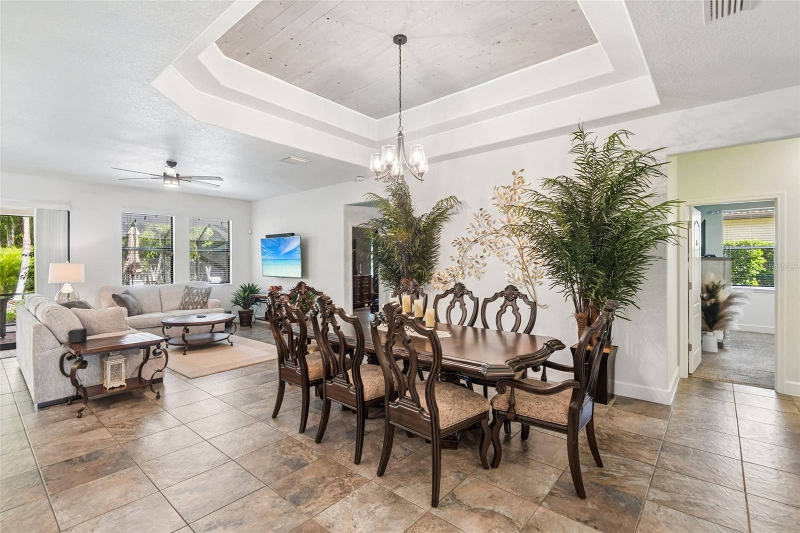 4586 GRAND LAKESIDE DR, Palm Harbor, FL 34684
