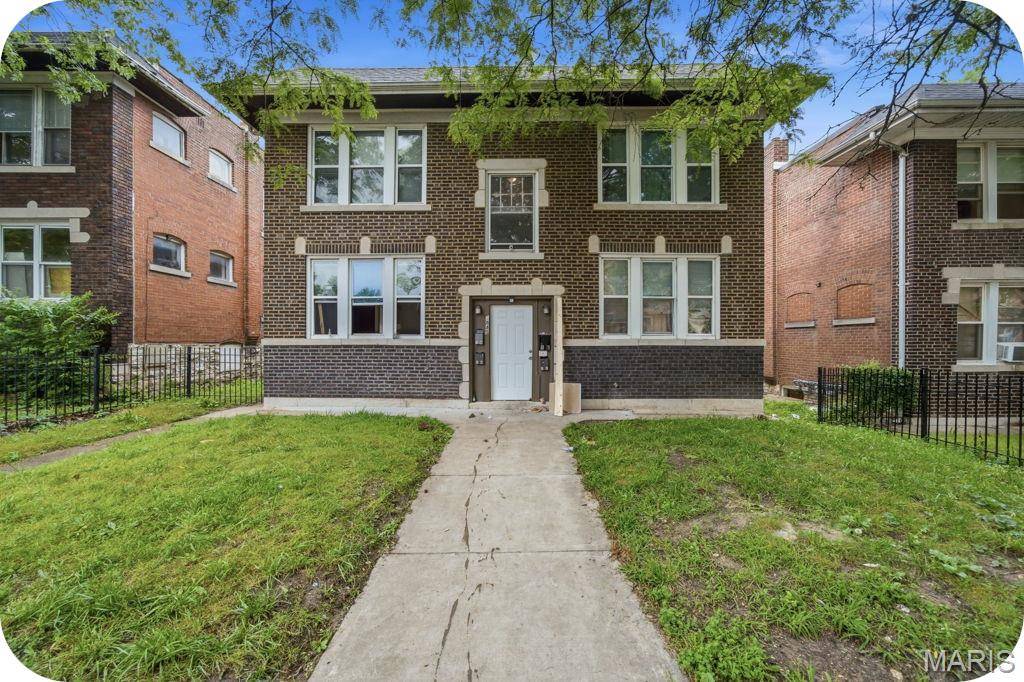 2845 Meramec ST, St Louis, MO 63118