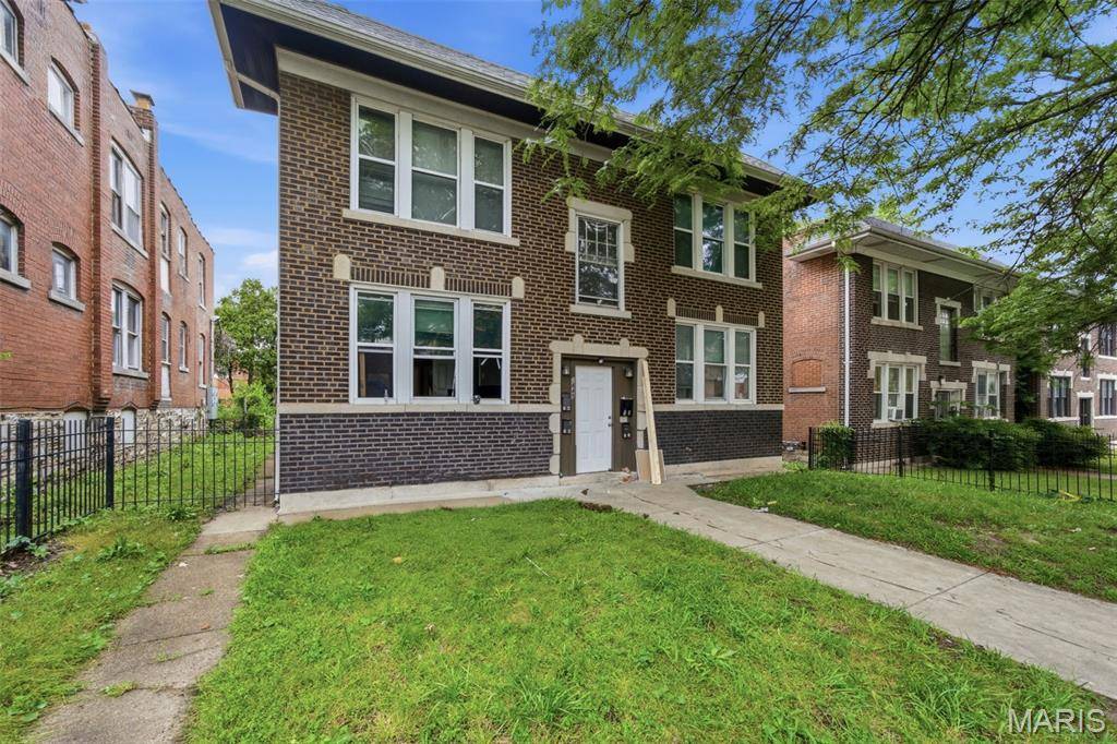 2845 Meramec ST, St Louis, MO 63118