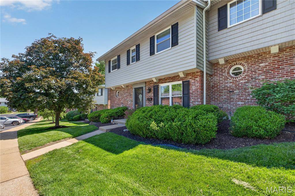 13220 Matador DR, Chesterfield, MO 63141
