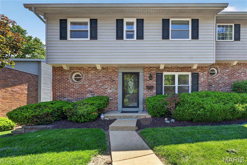 13220 Matador DR, Chesterfield, MO 63141