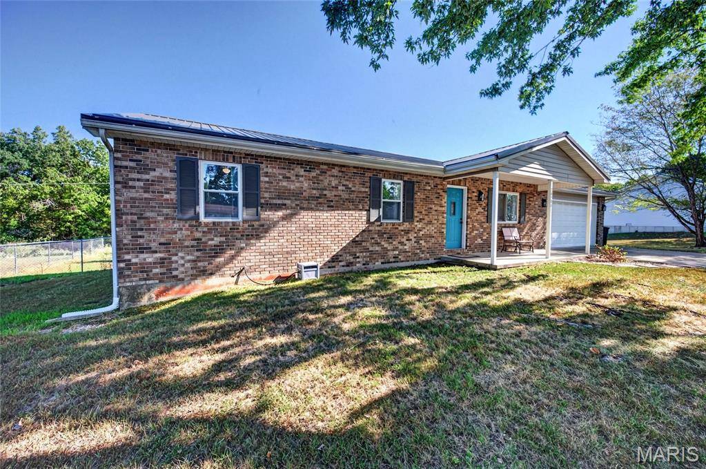 20580 Sedalia RD, Waynesville, MO 65583