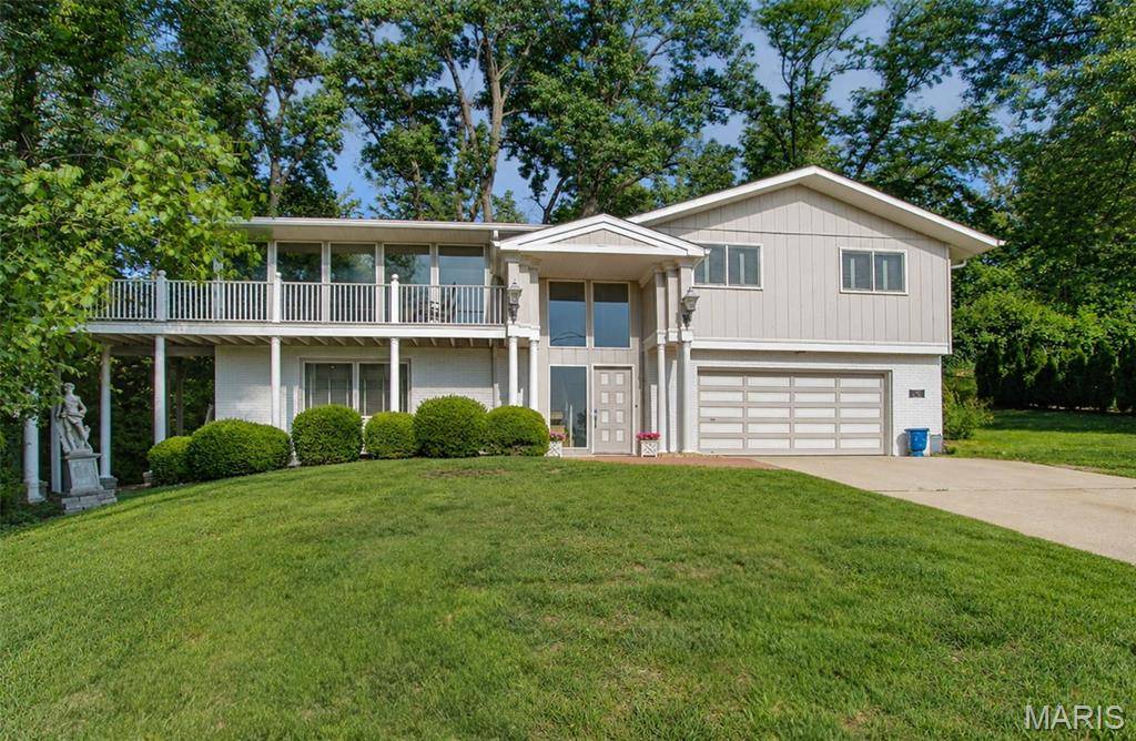 590 Watch Hill RD, Collinsville, IL 62234