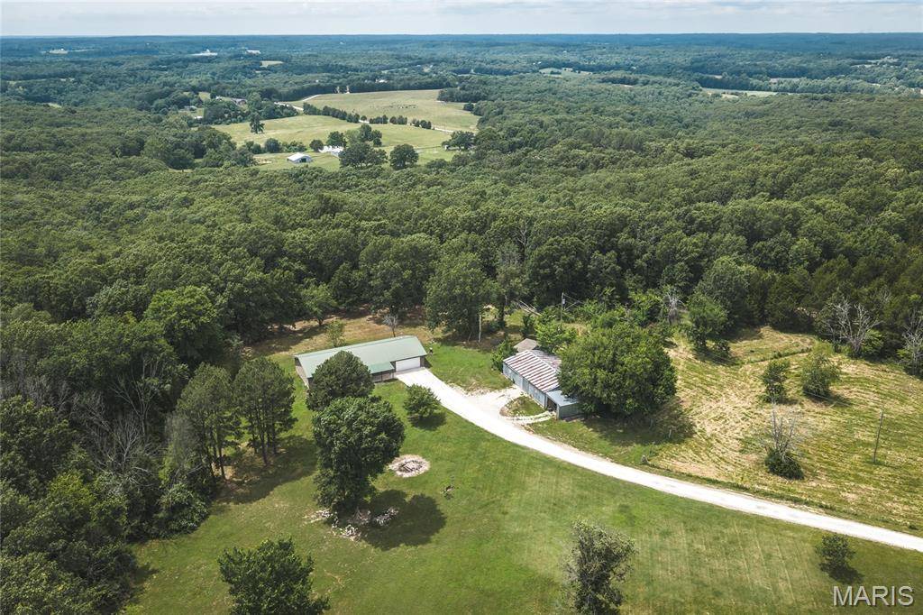 8107 State Highway 185, Leslie, MO 63056