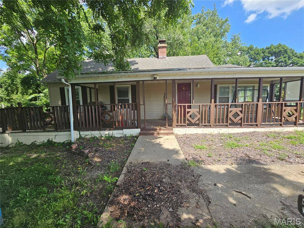 331 N East ST, Hillsboro, IL 62049
