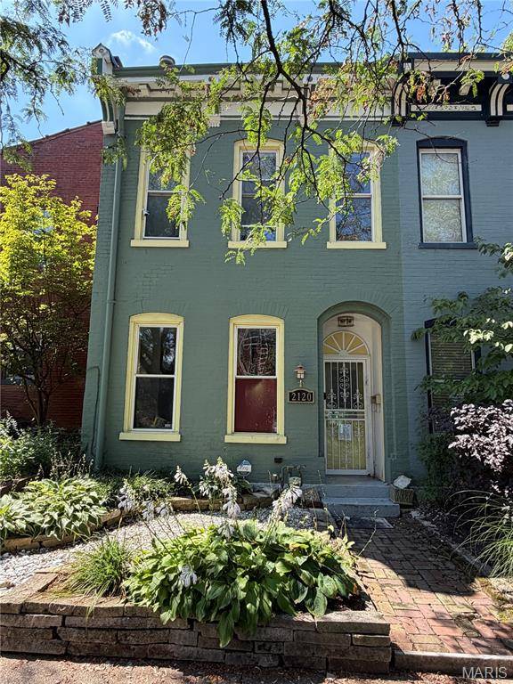 2120 Sidney ST, St Louis, MO 63104