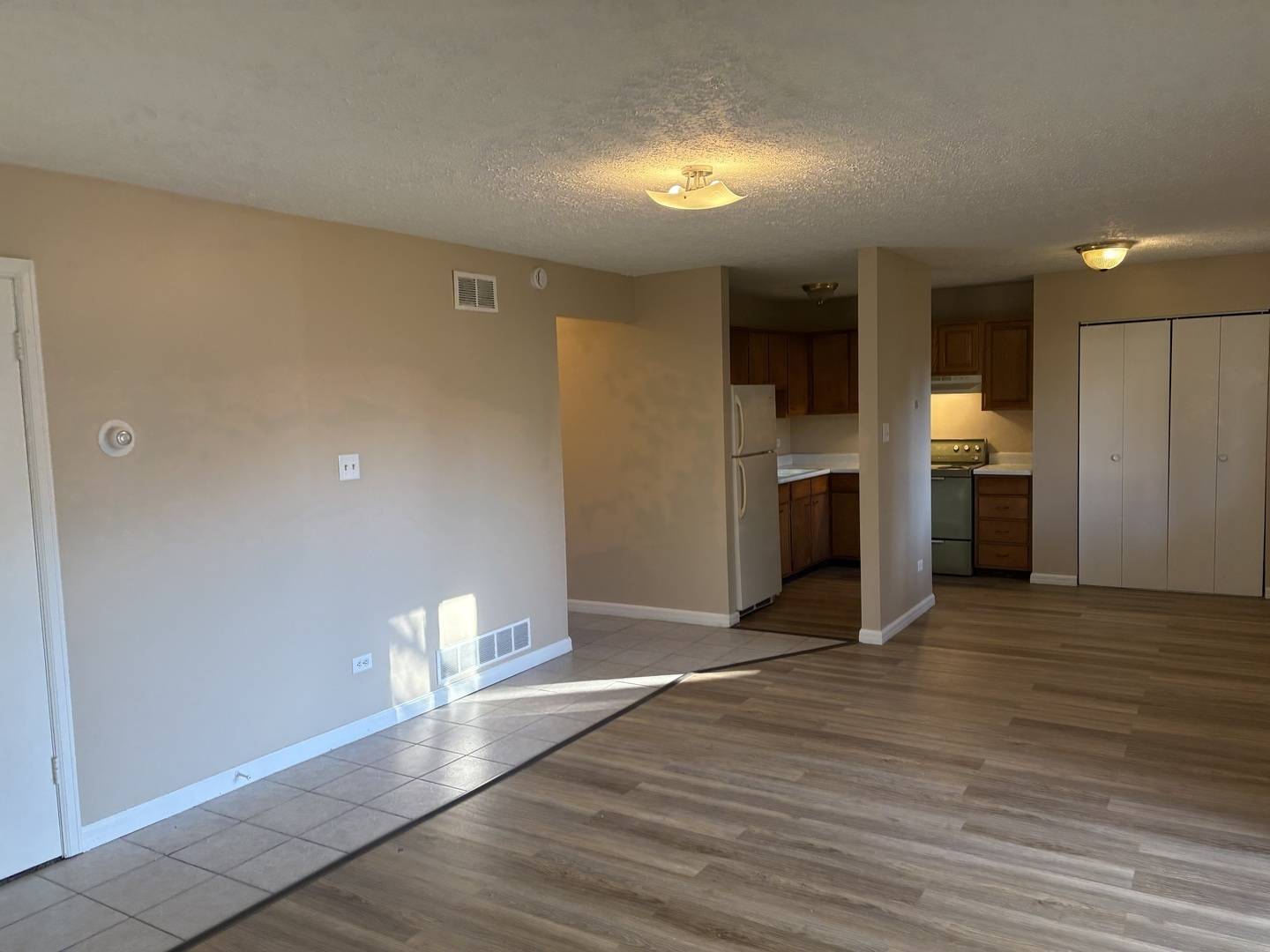 1119 S CURTIS AVE #A-1, Kankakee, IL 60901