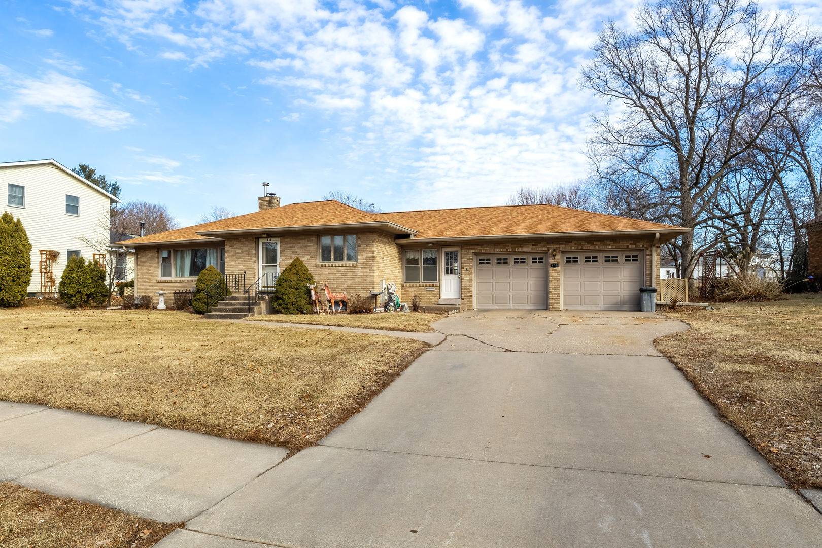 838 S State ST, Geneseo, IL 61254
