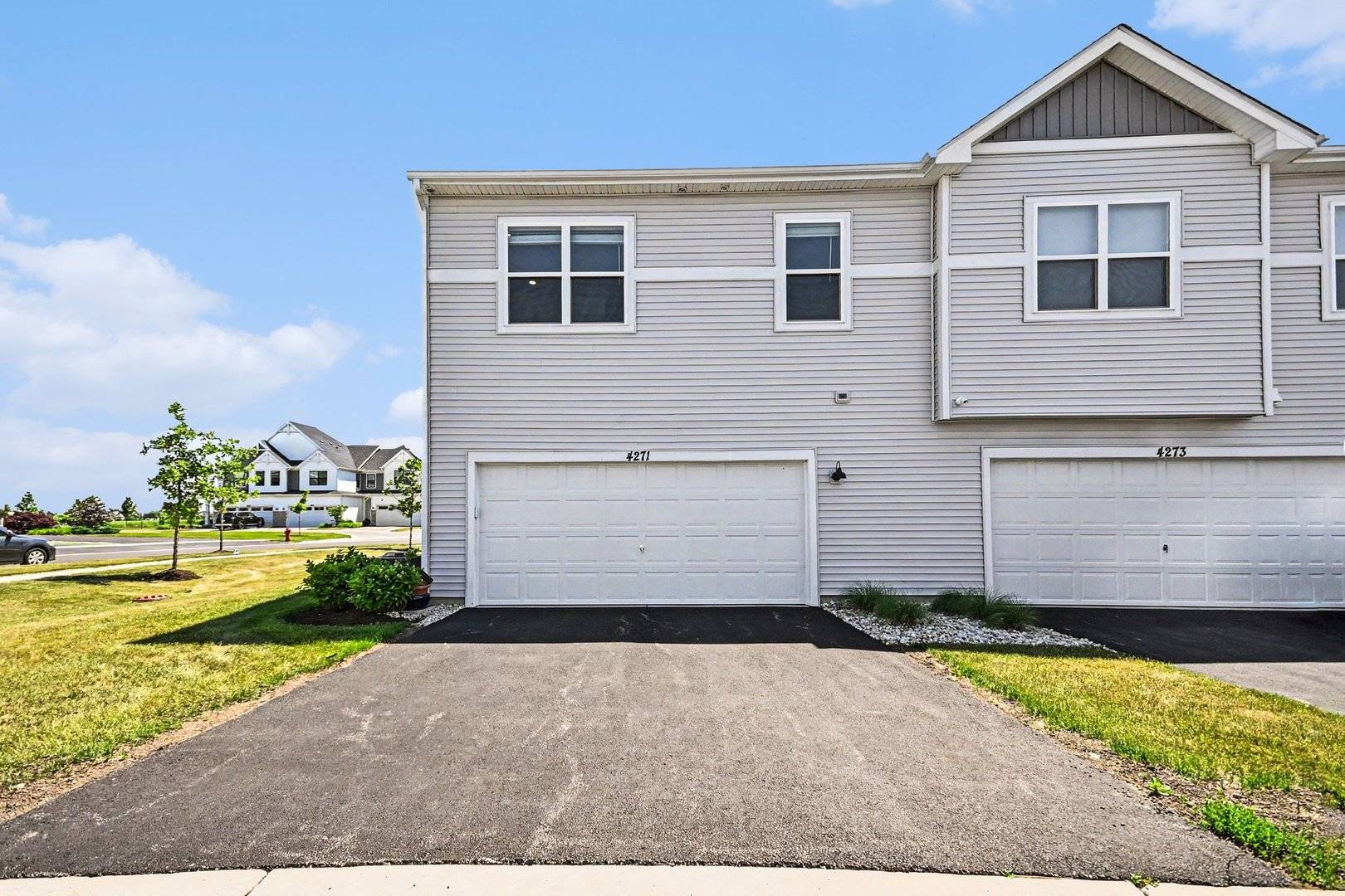 4271 Chelsea Manor CIR, Aurora, IL 60504