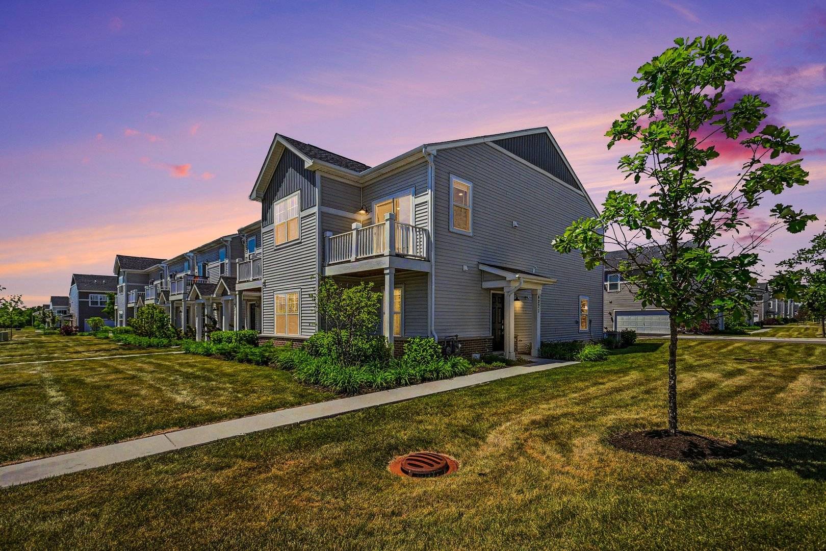 4271 Chelsea Manor CIR, Aurora, IL 60504