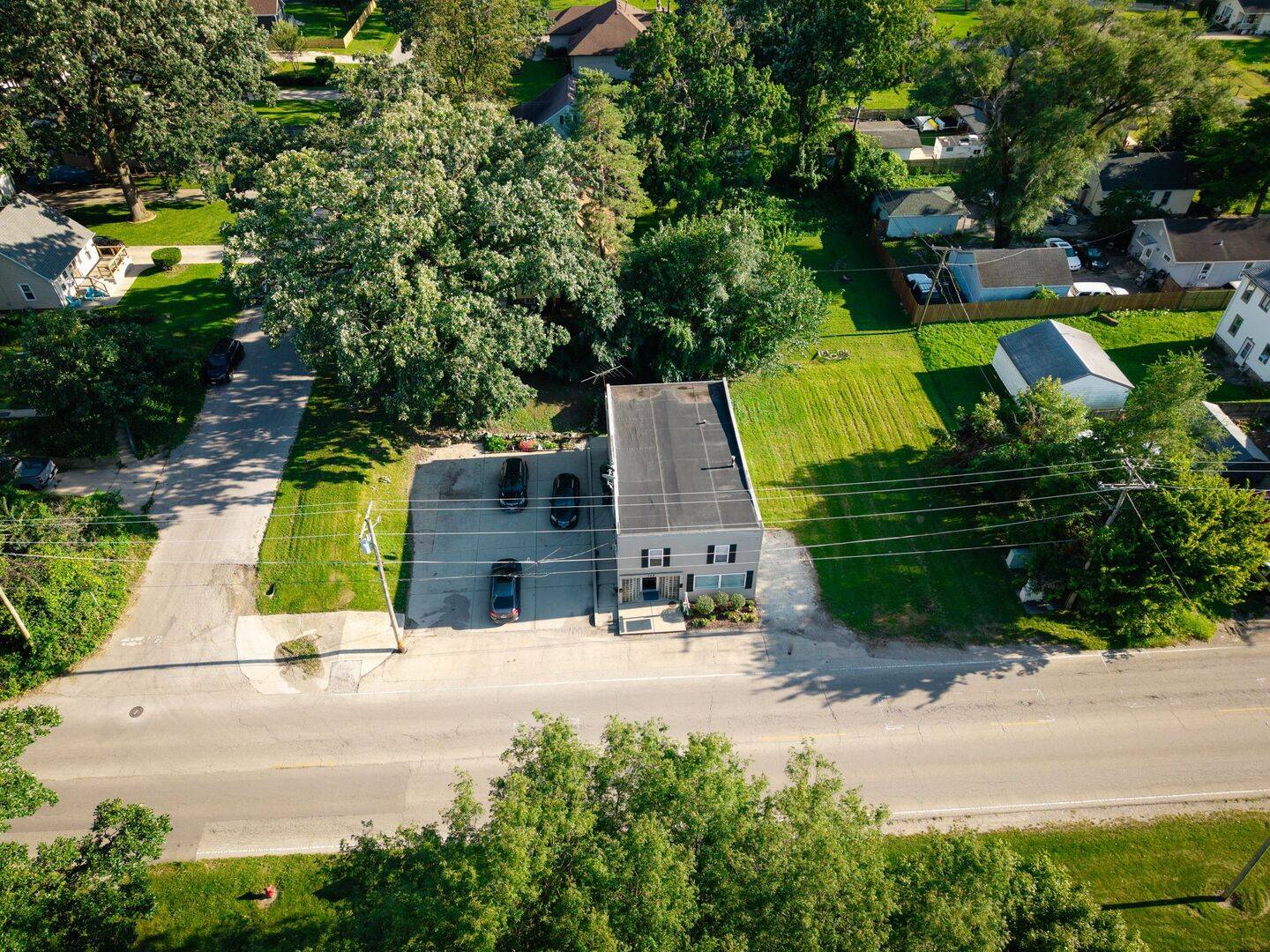 769 Parker AVE, Aurora, IL 60505