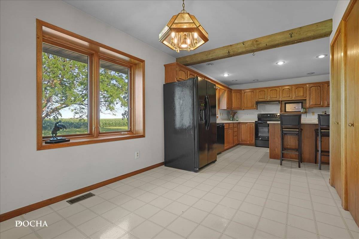2676 Fairview DR, Malta, IL 60150