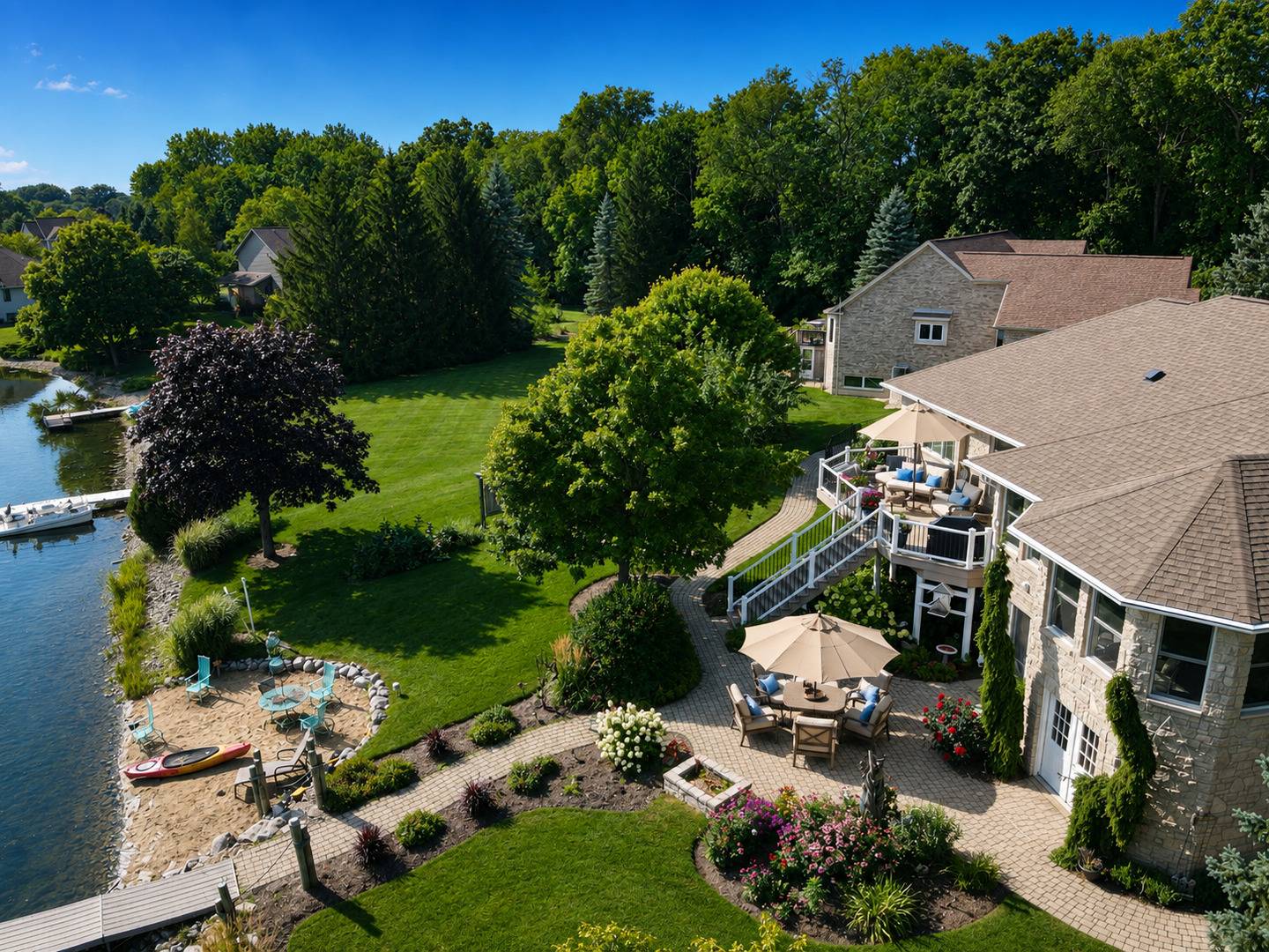 115 Cardinal CT, Island Lake, IL 60042