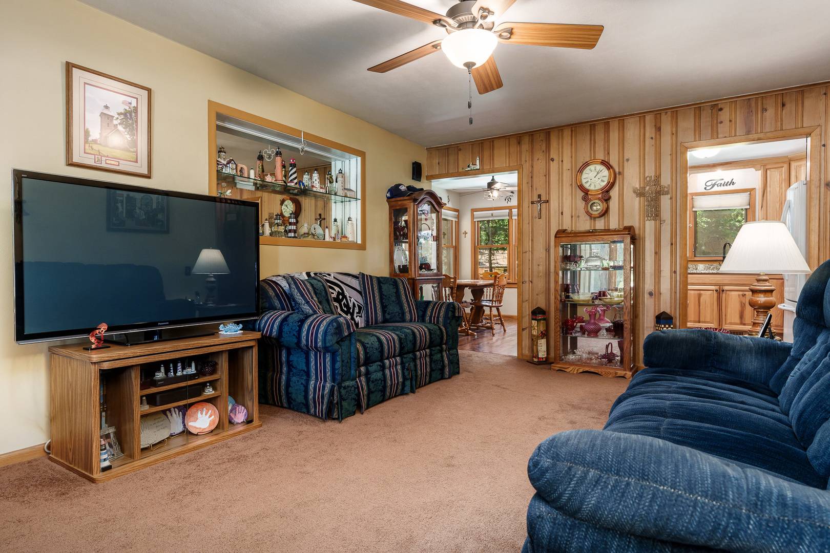 3709 Renfro RD, Cherry Valley, IL 61016