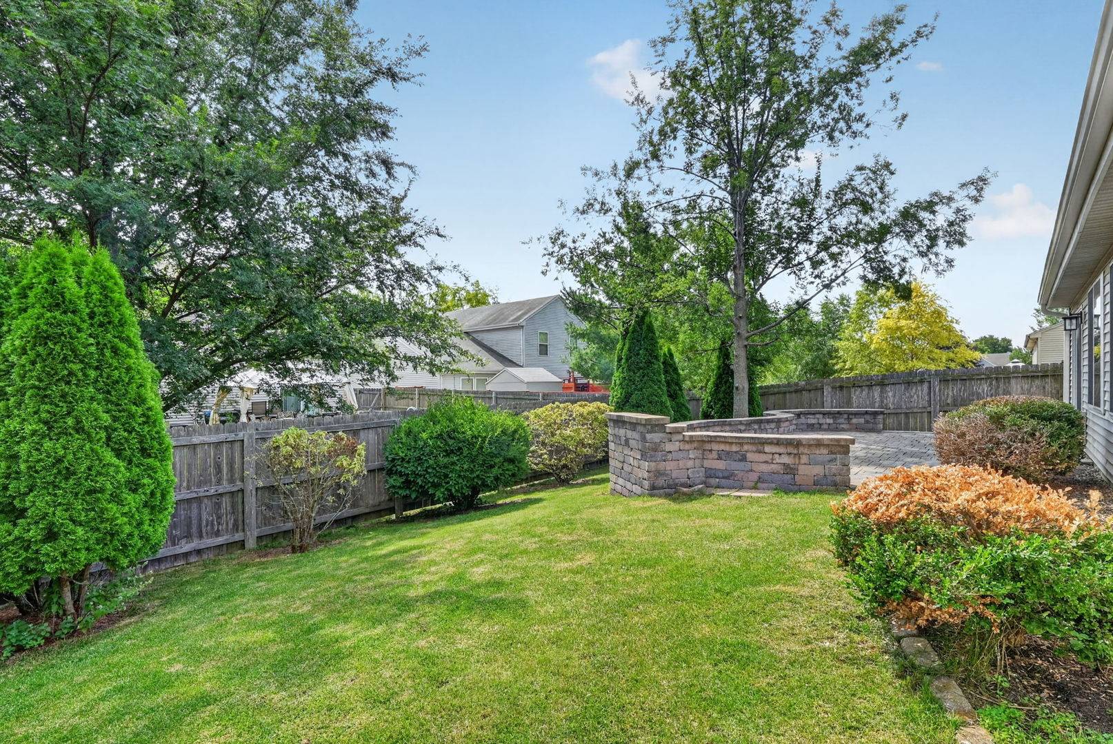 312 N Blue Jay ST, Cortland, IL 60112