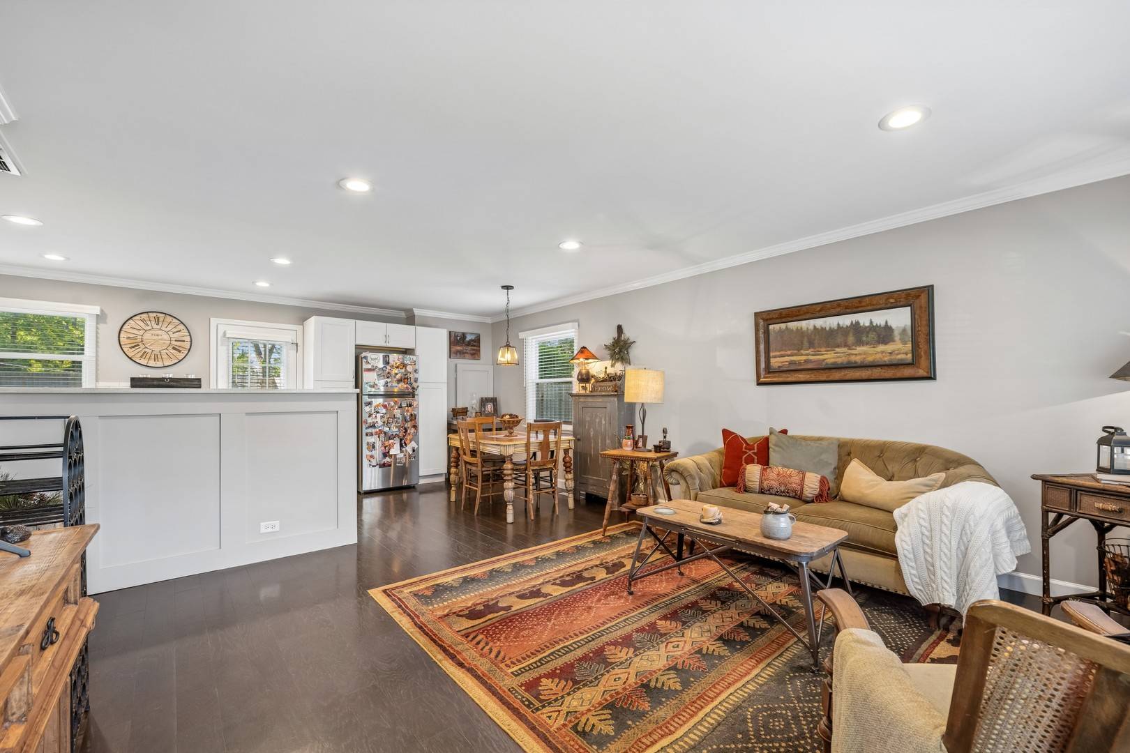 88 S Seebert ST, Cary, IL 60013