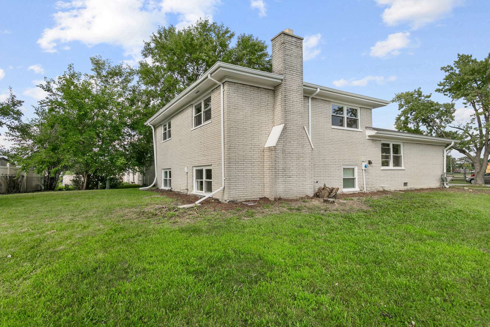 326 S Minerva AVE, Glenwood, IL 60425