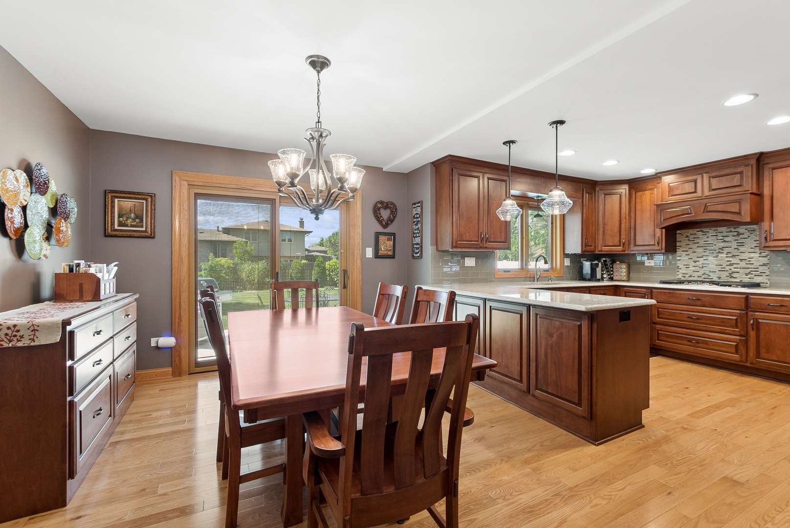 14006 Concord DR, Orland Park, IL 60462