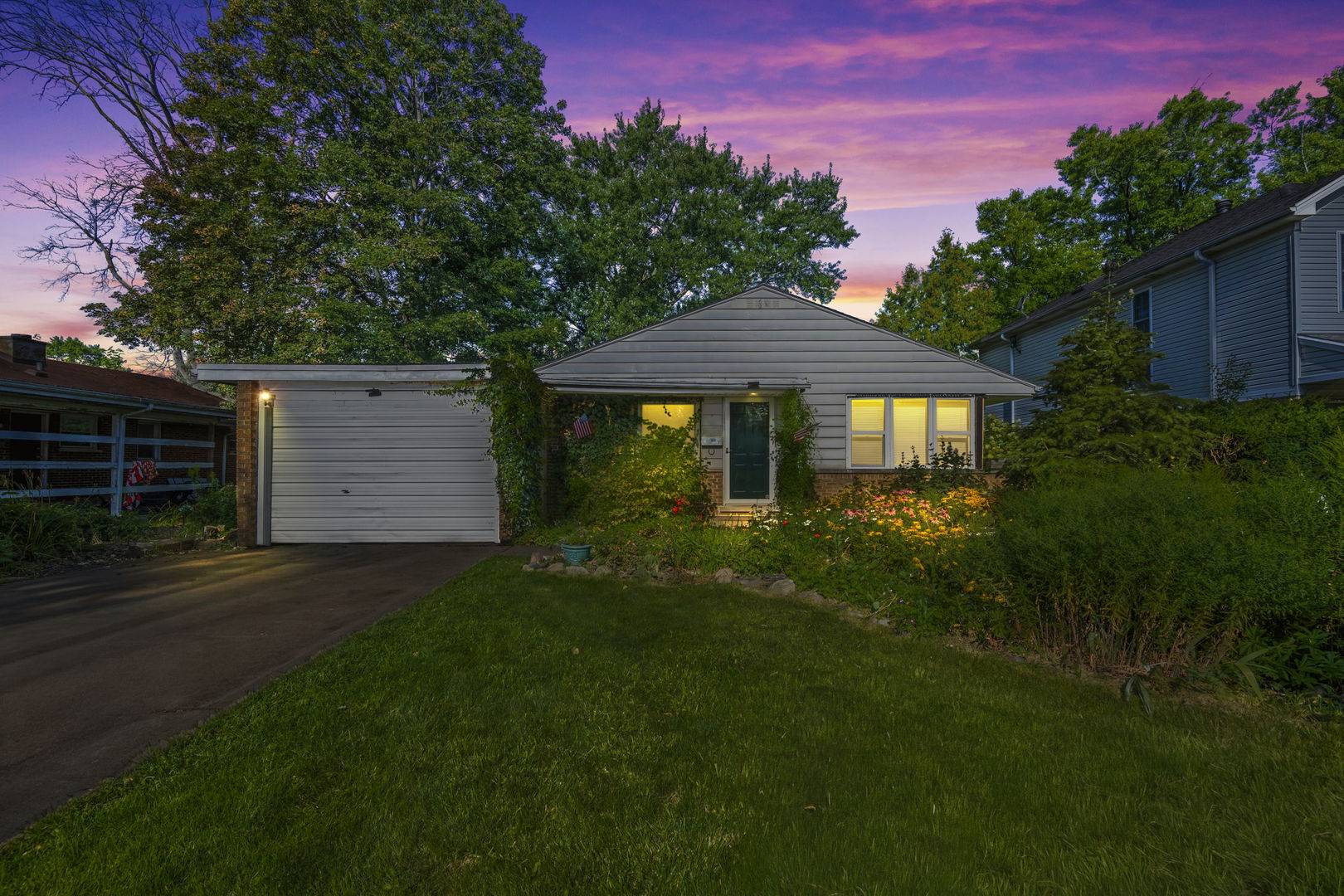 9420 Octavia AVE, Morton Grove, IL 60053