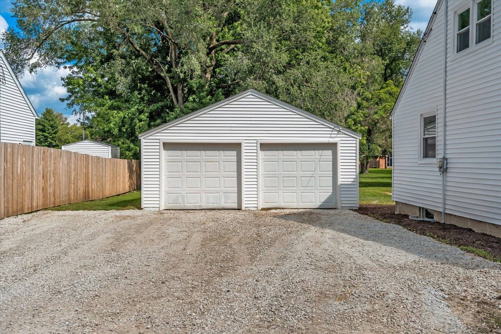 3230 40th ST, Moline, IL 61265