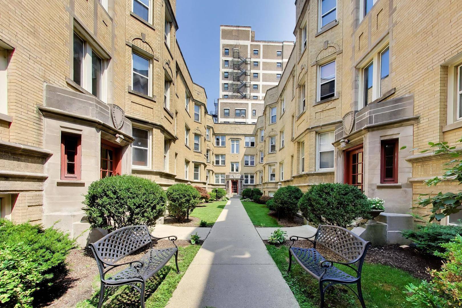 6815 N LAKEWOOD AVE #3N, Chicago, IL 60626