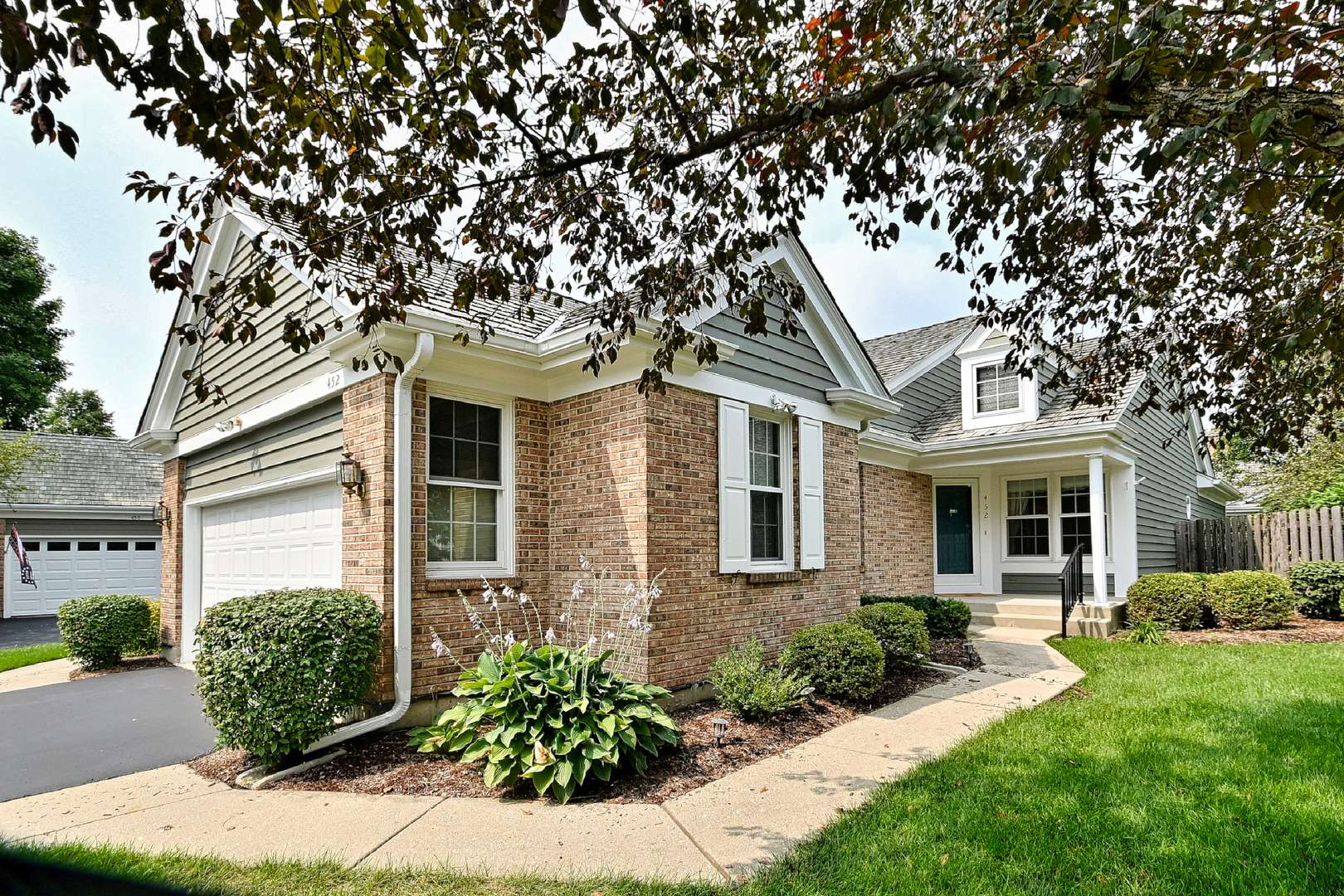 452 Park Barrington DR, Barrington, IL 60010