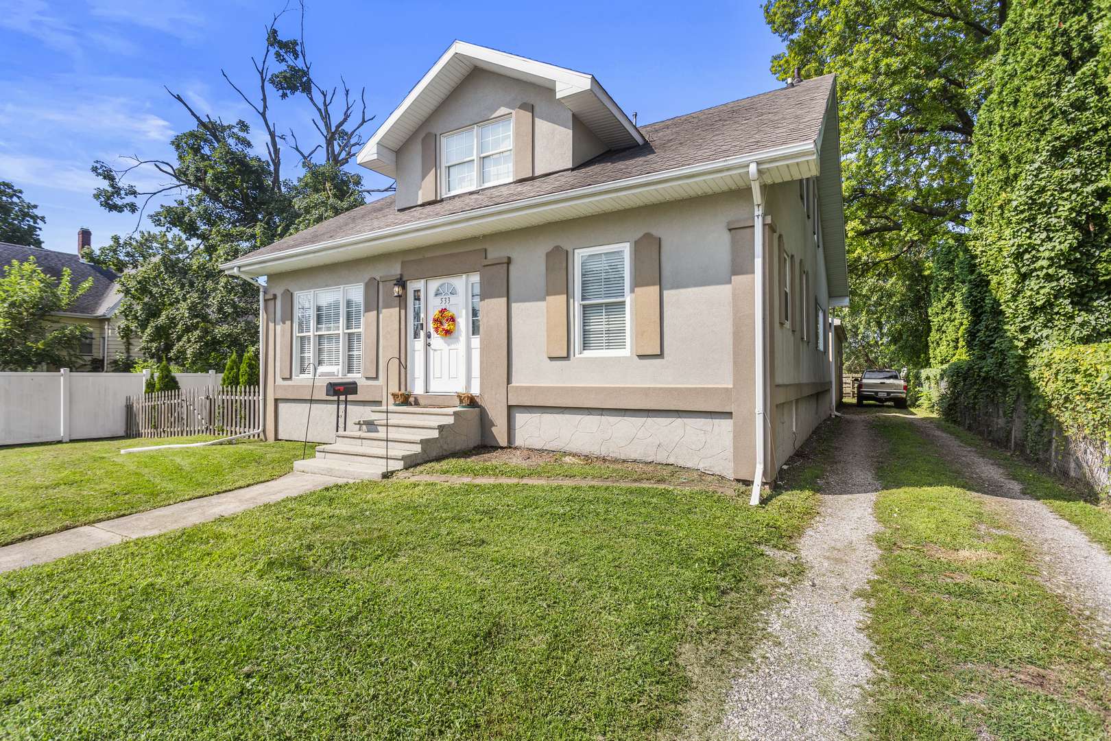 533 N Macon ST, Bement, IL 61813