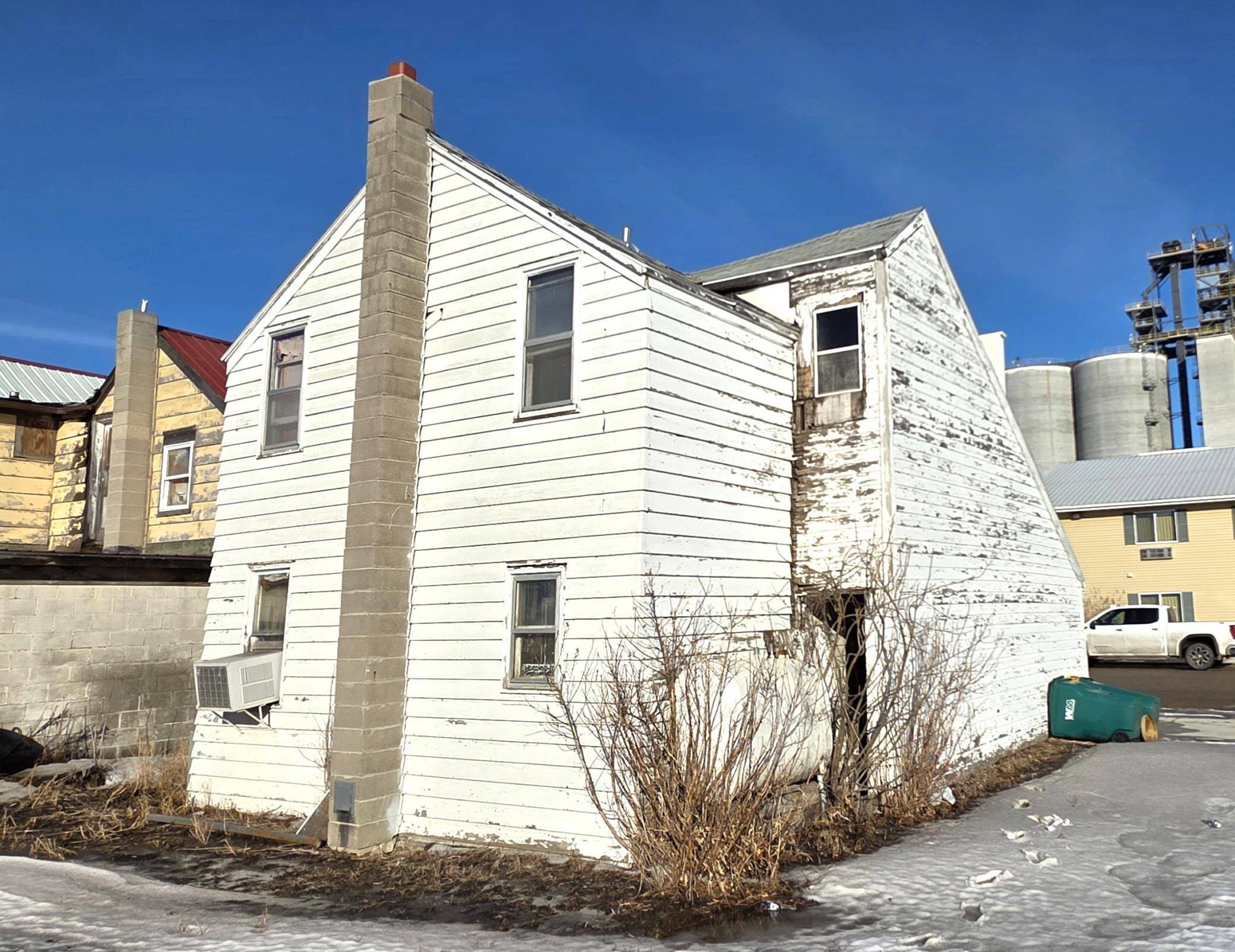 41 Center AVE S, Mayville, ND 58257