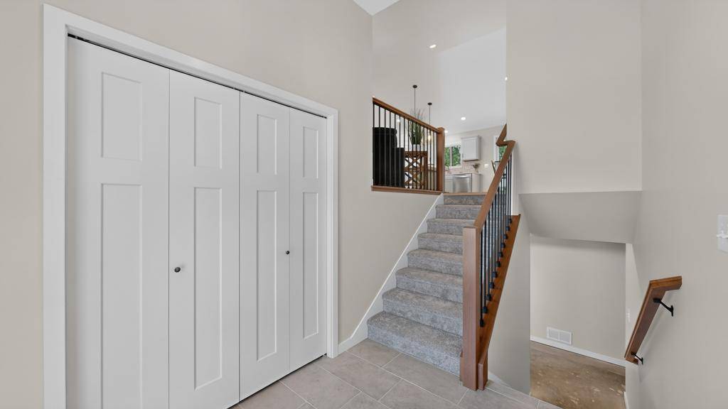 1150 Petersen CT NW, Stewartville, MN 55976