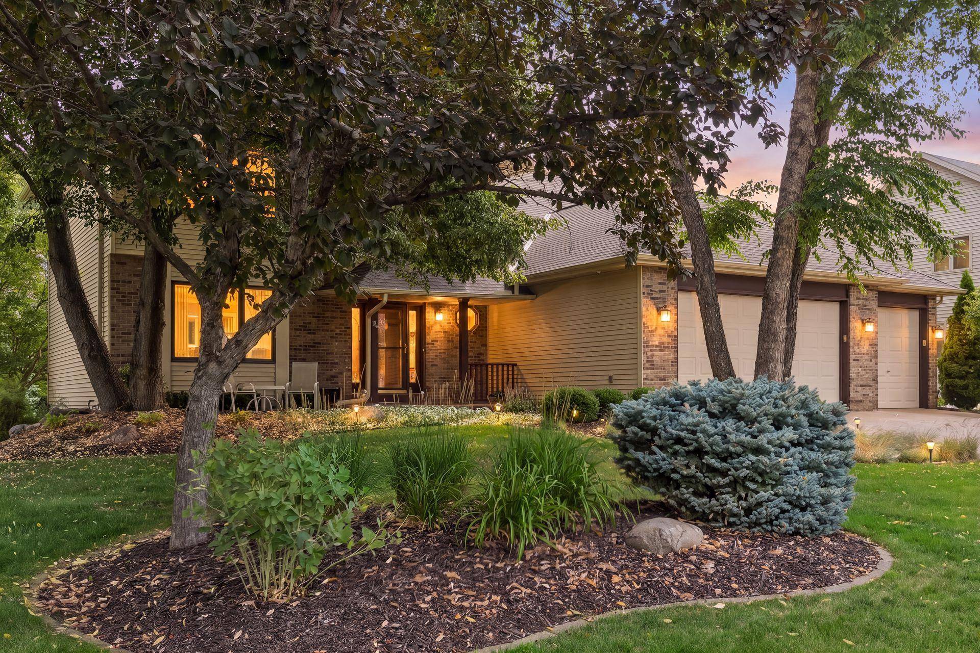 24 Indian Hills DR, Circle Pines, MN 55014