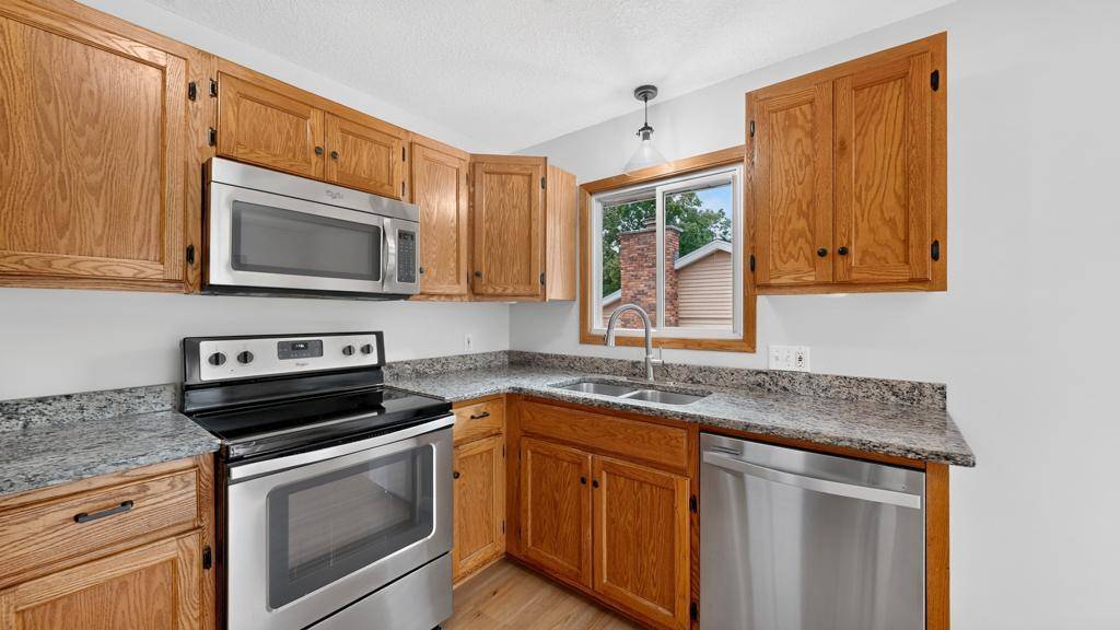 3015 4th AVE NW, Rochester, MN 55901