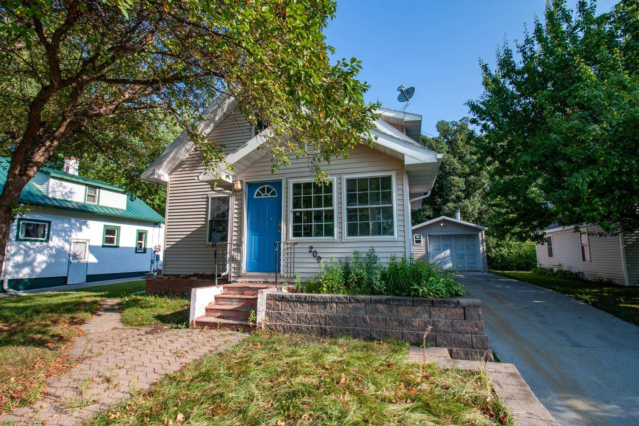 209 Cleveland AVE E, Underwood, MN 56586
