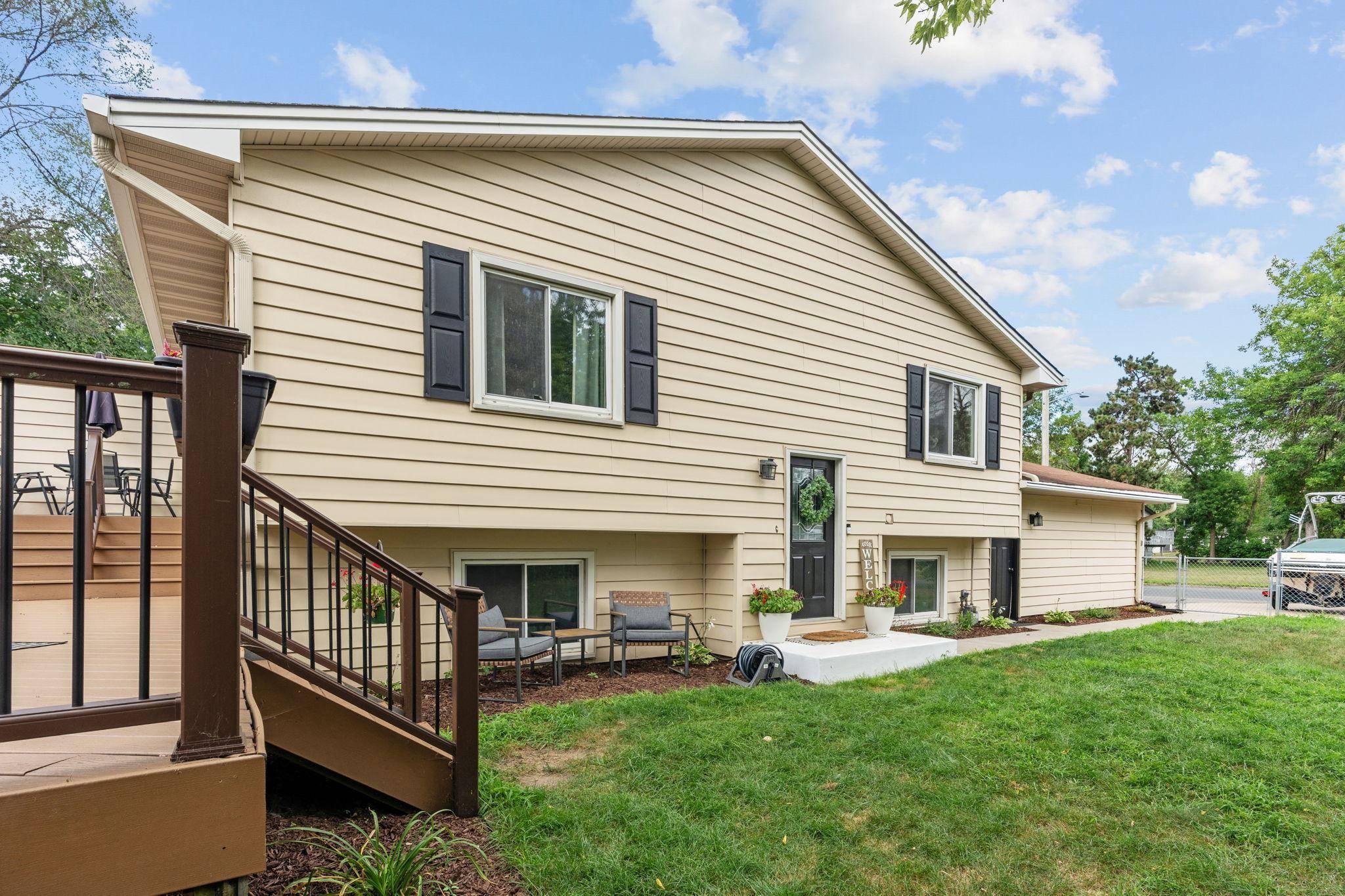 2728 111th AVE NW, Coon Rapids, MN 55433